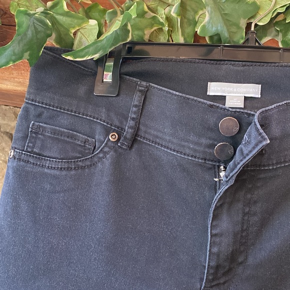 NY&C Women’s Black Pant - Picture 2 of 4